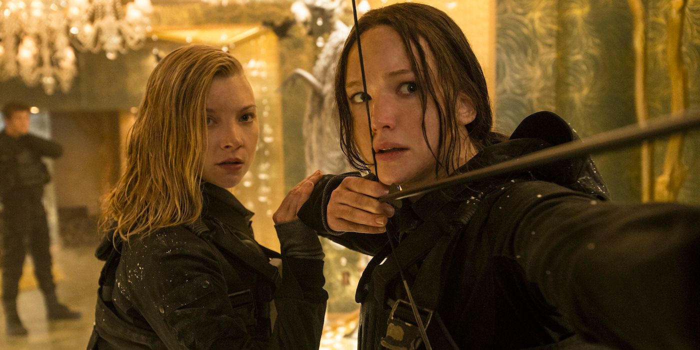Natalie Dormer and Jennifer Lawrence in The Hunger Games: Mockingjay Part 2